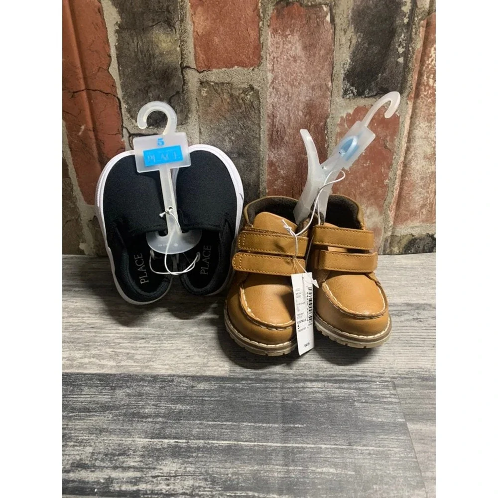 The childrens Place‎ Boys Shoes SZ 6 NEW